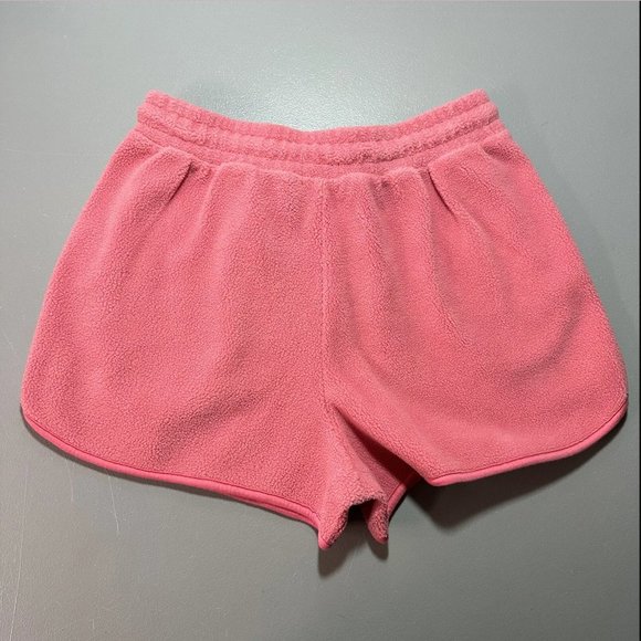 NWOT UGG PETRIA SHERPA SHORTS WOMENS PINK COZY FUZZY POCKETS SIDE SLIT / M - Picture 5 of 15